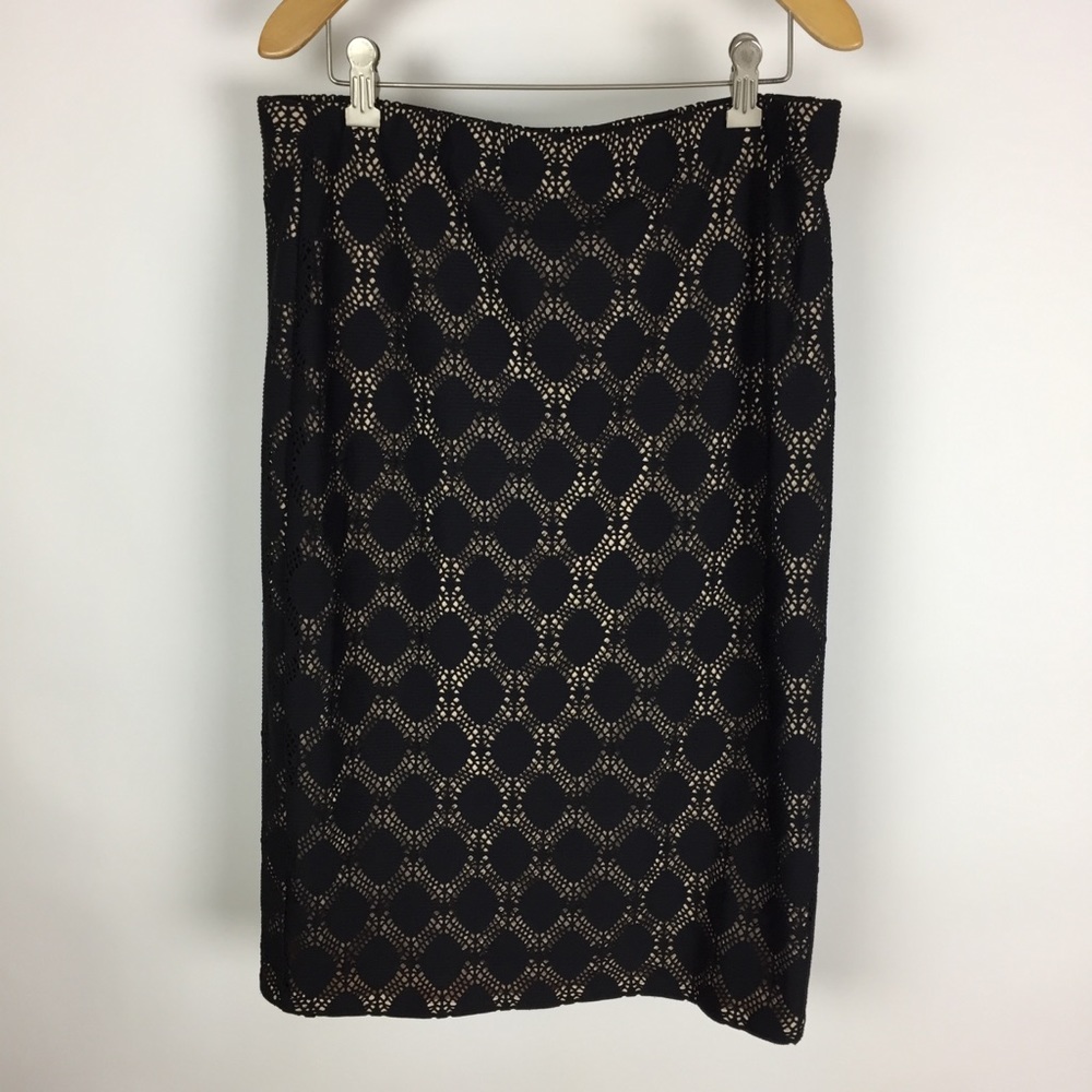 Vince Camuto Blak Top & Skirt set size M / XL - Picture 6 of 8